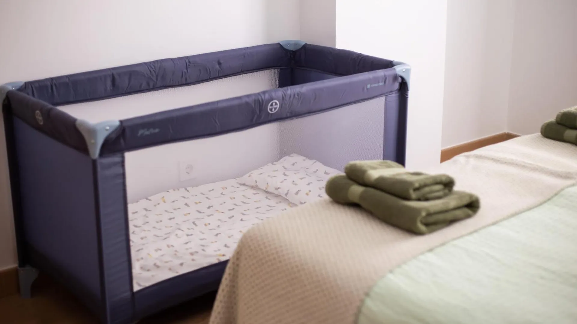 Apartamiento Con Naranjas Malaga Apartment
